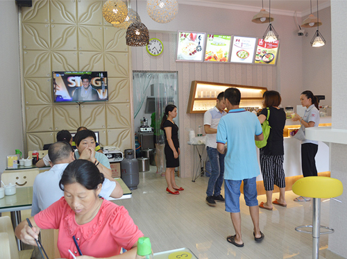 開小吃店如何吸引客人？