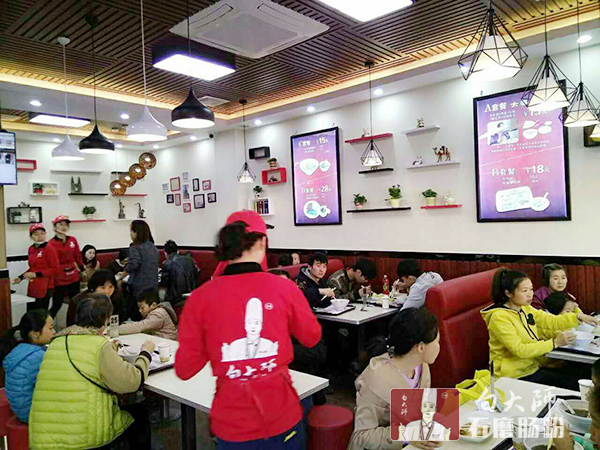 石磨腸粉引進(jìn)早餐行業(yè)新潮流，2017必做！